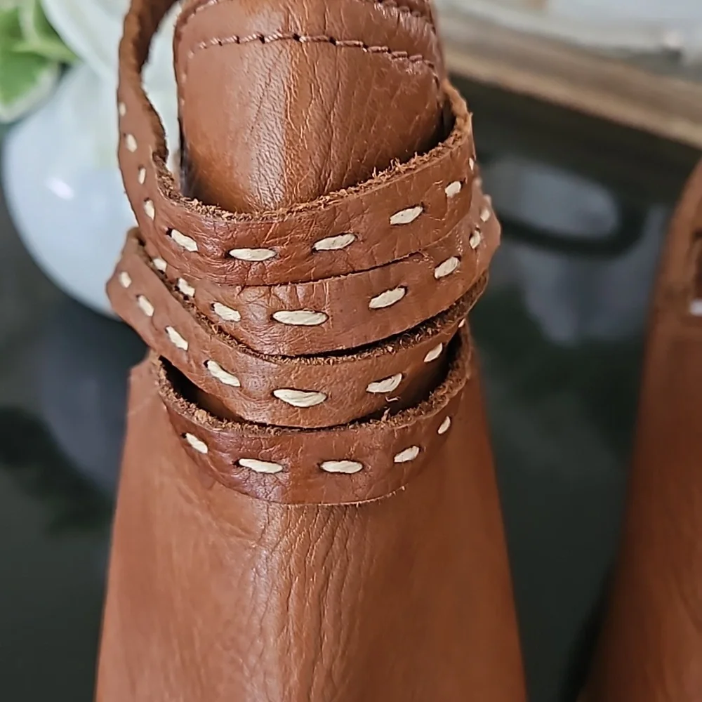 Frye Naomi Pickstitch Whiskey Colored Leather Ankle Boots - Picture 10 of 11